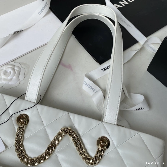 Firstbag Ru Lambskin CHANEL Shiny Bag Shopping 0717